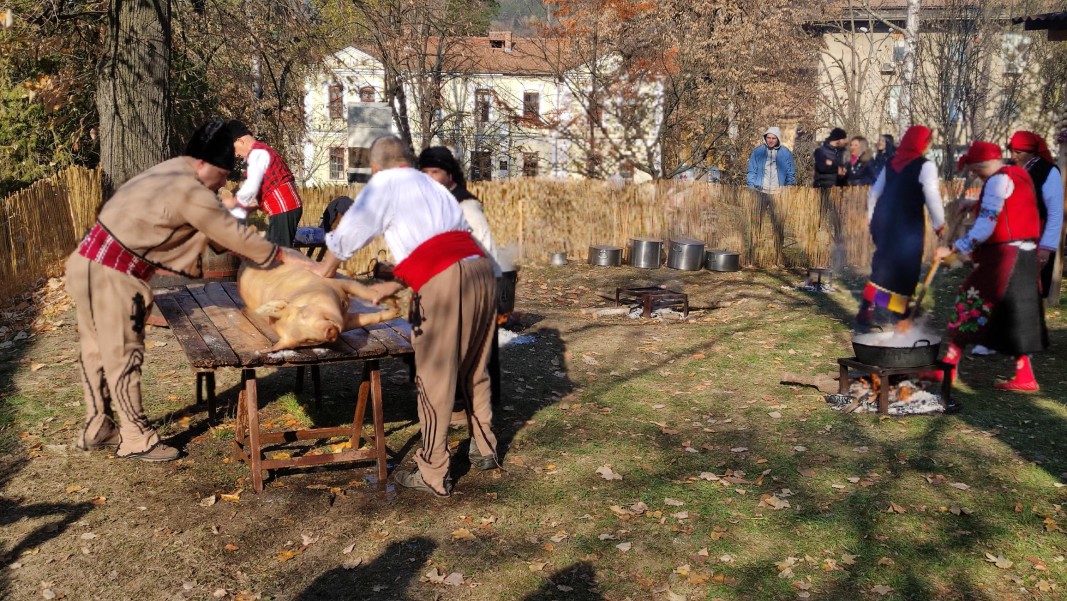 Празникът на Еленския бут