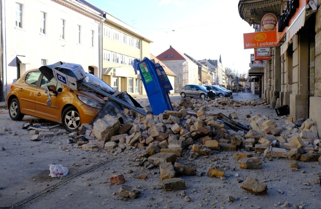 Разрушения в град Сисак, Хърватия след силно земетресение на 29.12.2020 г.
