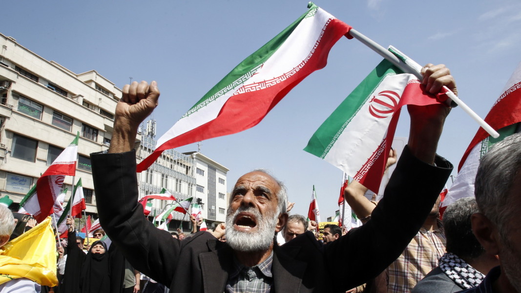 Антиизраелска демонстрация в Техеран, 19 април 2024 г.  Снимка: ЕПА/БГНЕС