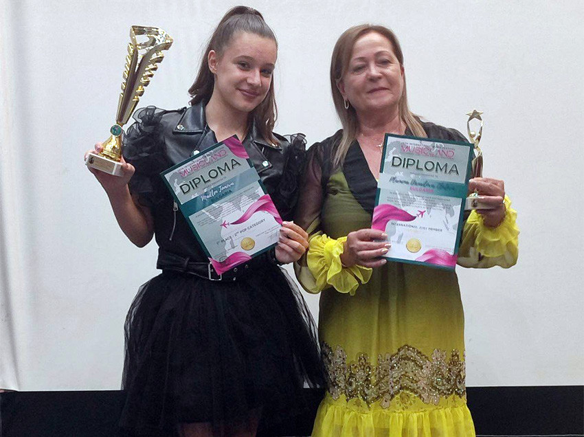 Madlen Tomova y Plamena Zlateva
