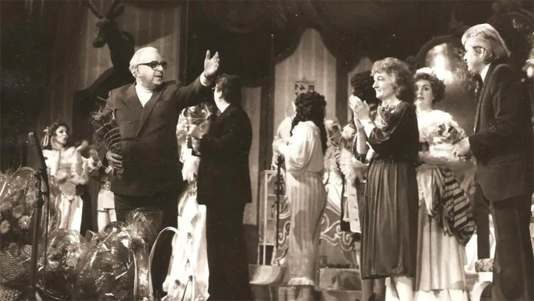 Проф. Парашкев Хаджиев на оперната сцена