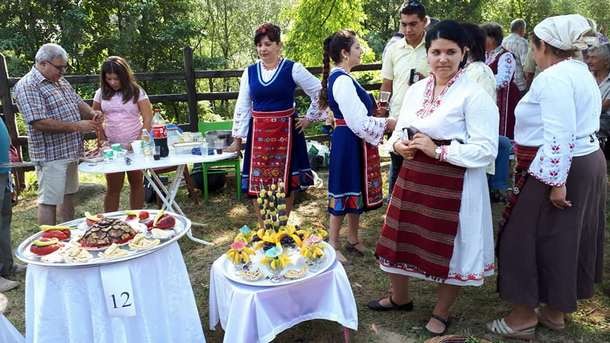 С празник на градинарската чорба в град Златарица почетоха своите