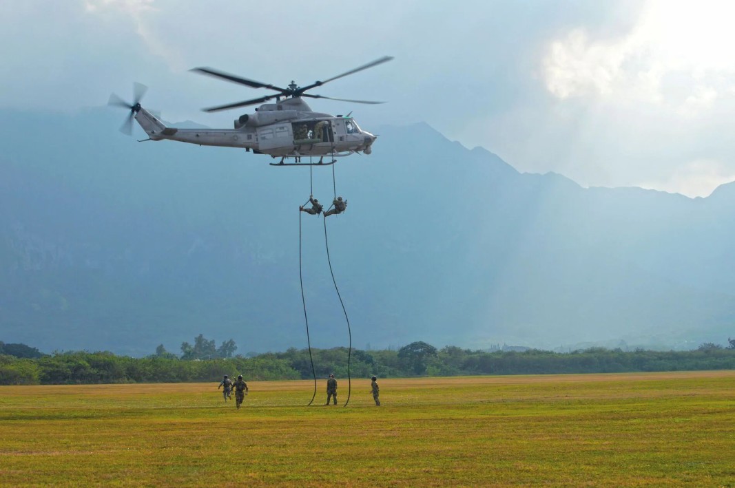 Многоцелеви хеликоптер UH-1Y. Снимка: bellflight.com