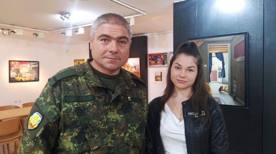 Иван Димитров и дъщеря му Красимира  Снимка: Добромир Видев