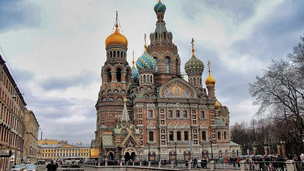 Храмът „Възкресение Христово“ в Санкт-Петербург, издигнат на мястото, където е убит император Александър ІІ