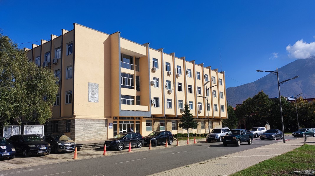 Сградата на Община Кукъс