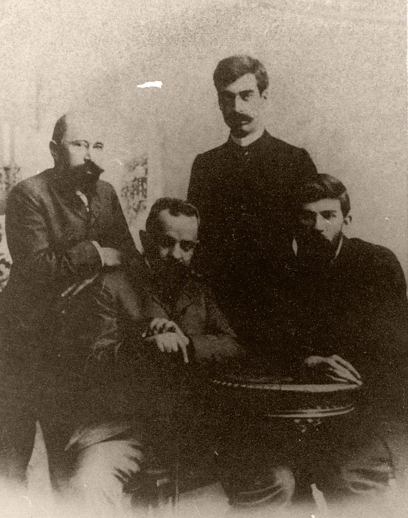 Литературният кръг „Мисъл“ – Кръстьо Кръстев, Пенчо Славейков, Пейо Яворов и Петко Тодоров.