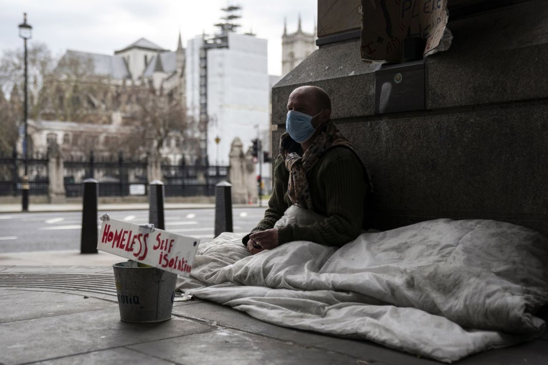 Бездомен мъж в Лондон