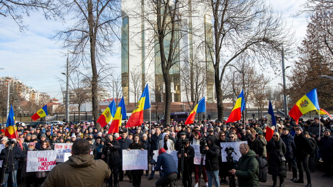 Протестиращите в Молдова искат предсрочни парламентарни избори  Снимка: ЕПА/БГНЕС