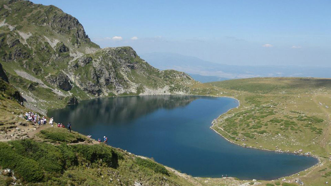 Озеро Бабрека в горах Рила
