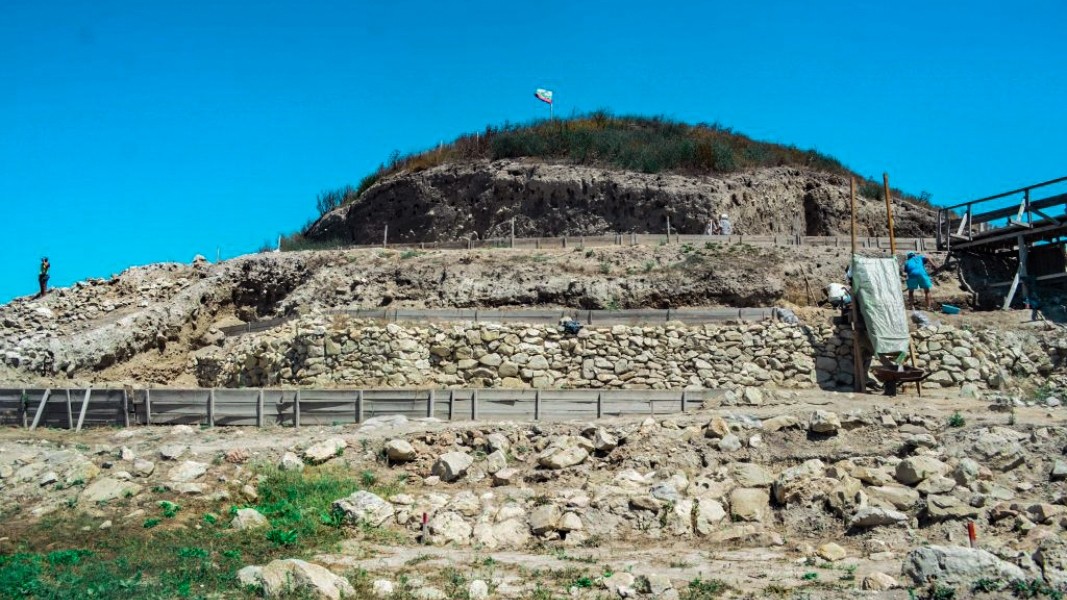 3000 лет до строительства первой пирамиды в Древнем Египте близ нынешнего города Провадия возвышалась внушительная каменная крепость
