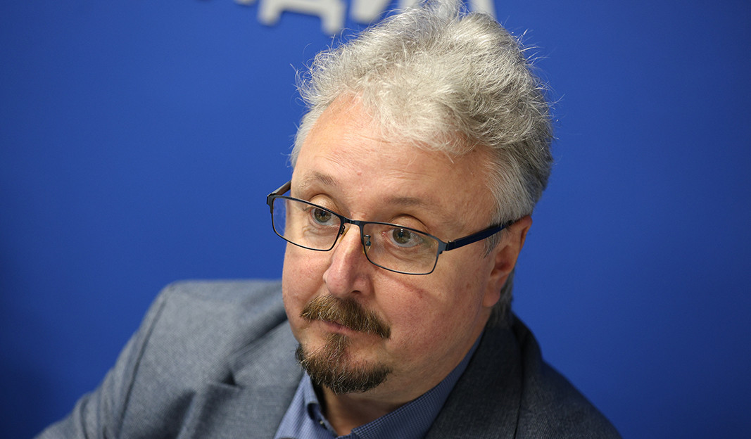 Associate Professor Dzhonev