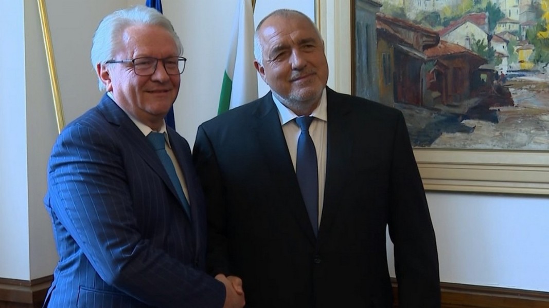 Армин Папергер - главен изпълнителен директор и президент на немския отбранителния концерн Райнметал, на среща с Бойко Борисов  Снимка: БТА