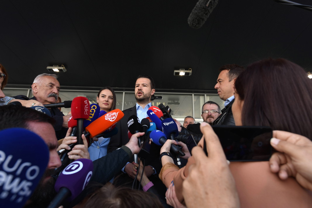 Милатович прави изявление в изборния ден -  Подгорица, 2 април 2023 г.; Снимка: ЕПА/БГНЕС