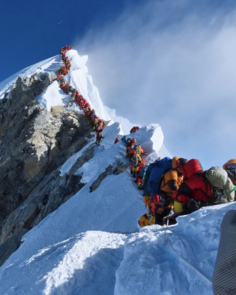 Снимката му от Еверест обиколи света
