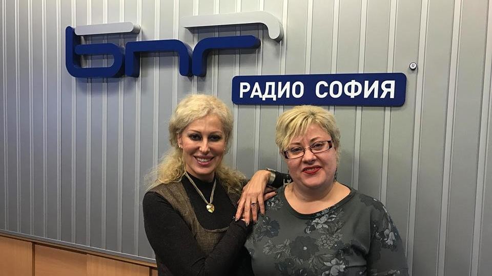 Мариана Арсенова и водещата Катя Василева