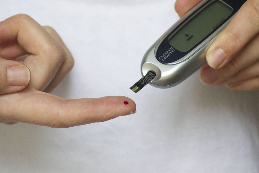 Новите тестове работят с капка кръв, подобно на диабетните