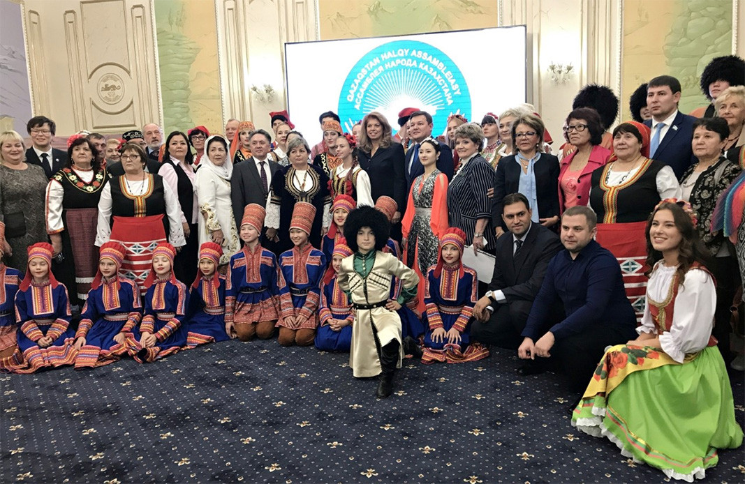 Среща с българи в Казахстан