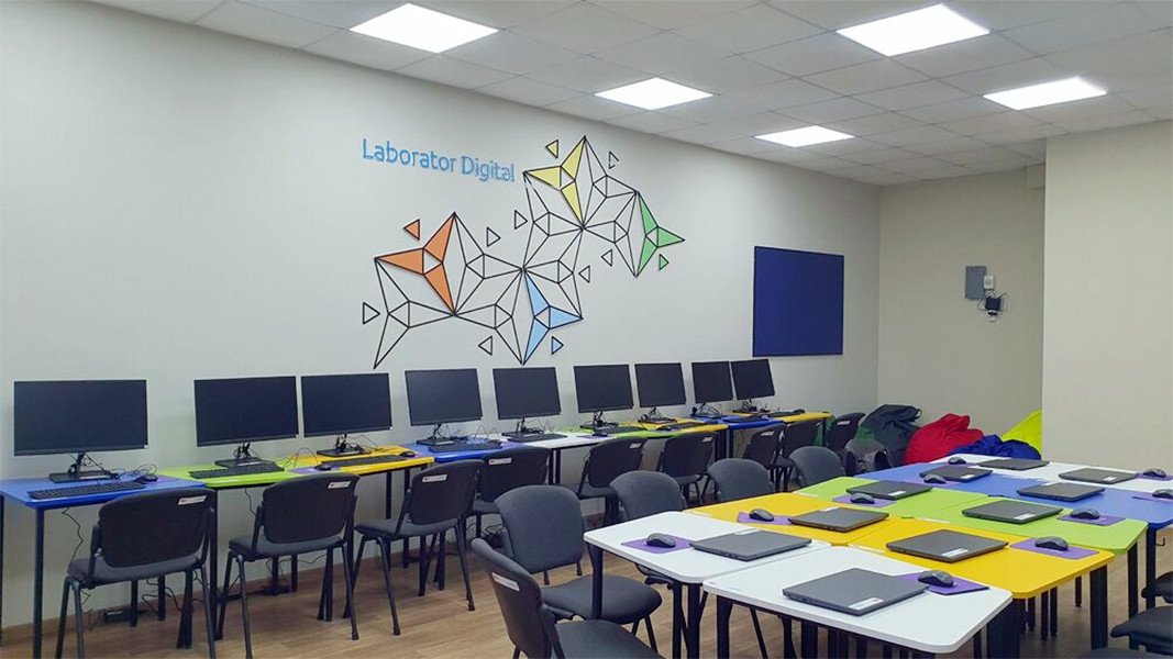 El laboratorio digital de la escuela, inaugurado en noviembre 2023