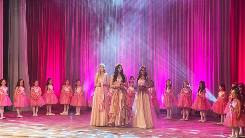 Le spectacle féérique „Princesses de la rose“ à la Maison de la culture 