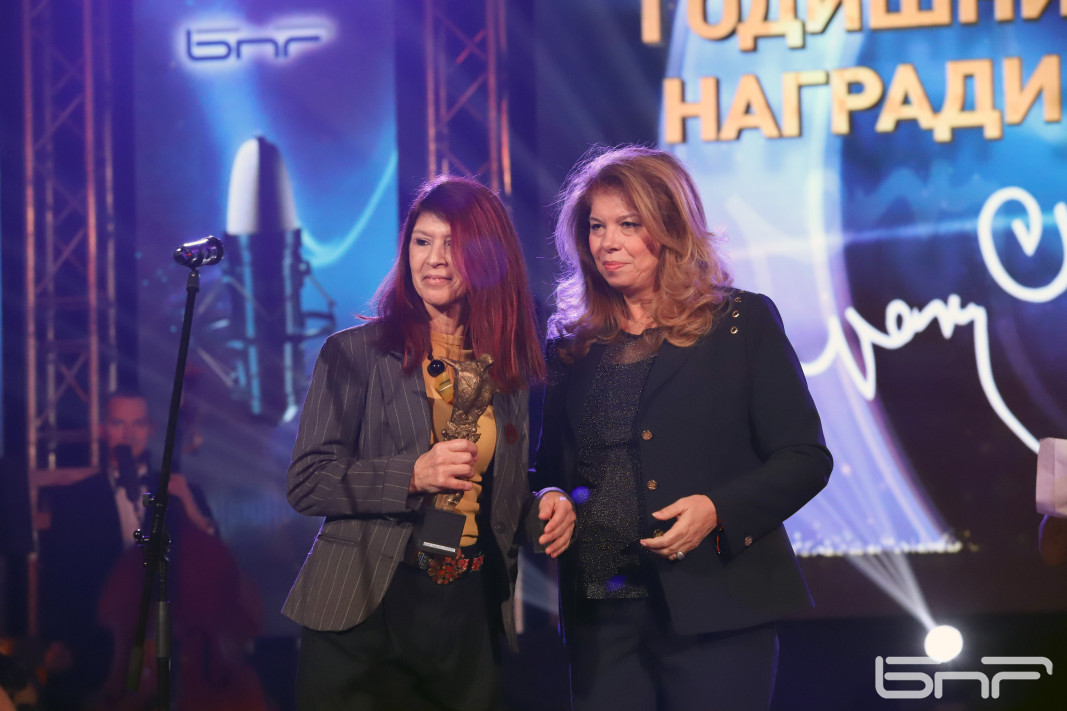 Vice President Iliana Iotova with Silvia Velikova (left)