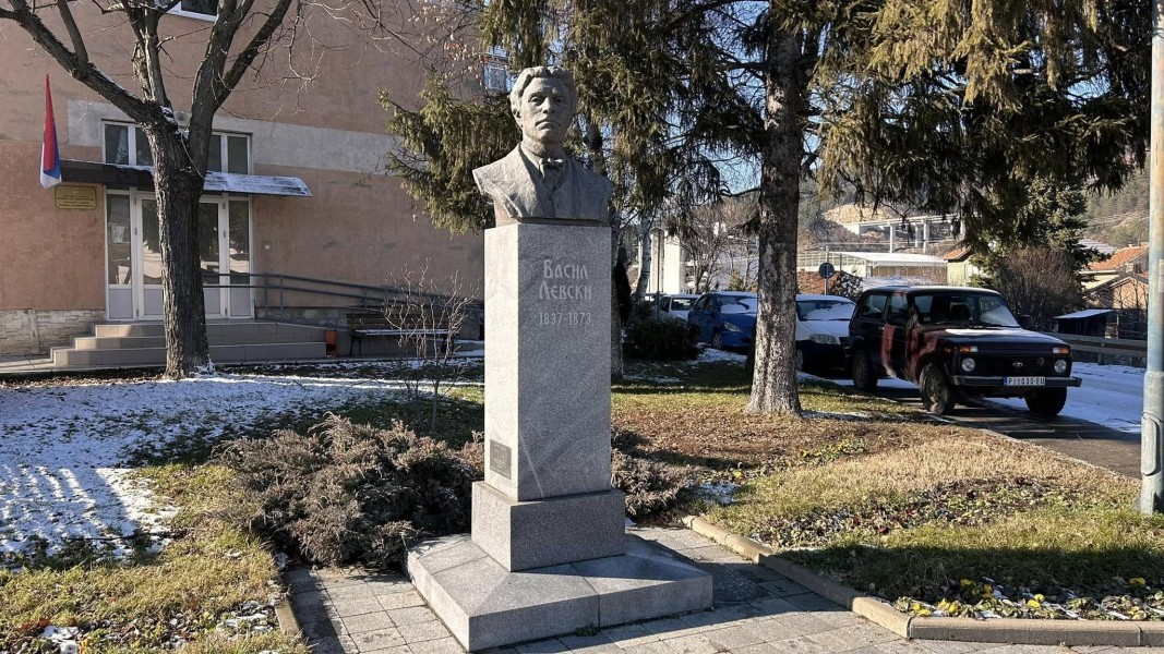 The monument to Levski in Tsaribrod