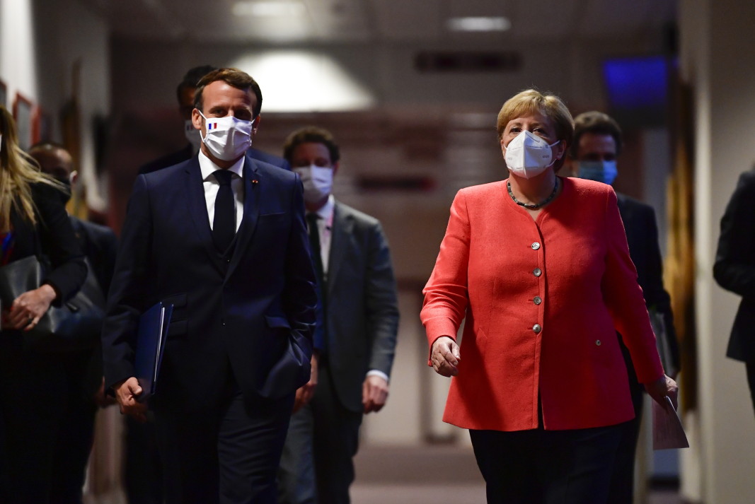 Дуетът „Меркел-Макрон“      Снимка: ЕПА/БГНЕС