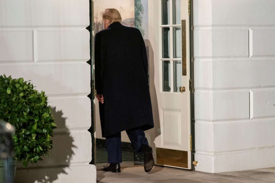 Тръмп на влизане в Белия дом