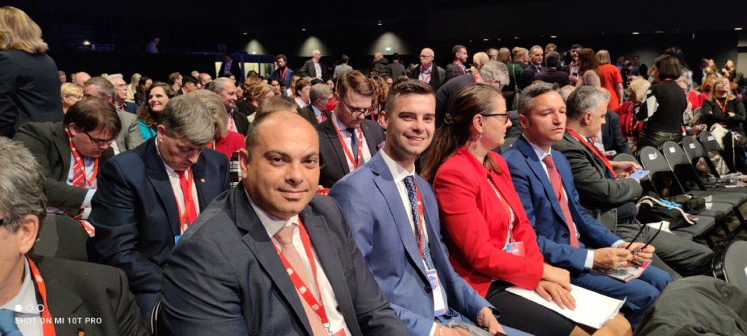 Делегати от БСП на конгреса на Партията на европейските социалисти