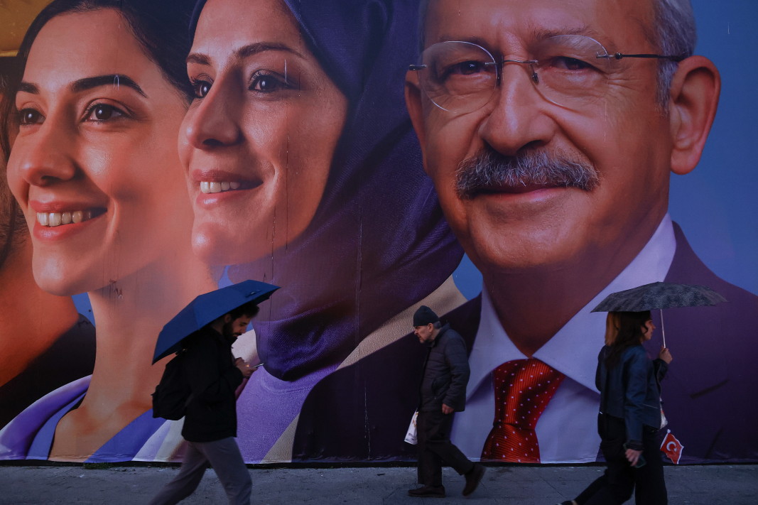 Рекламен плакат на кандидата за президент на Турция Кемал Кълъчдароглу, лидер на опозиционната Републиканска народна партия (РНП), Истанбул: ЕРА/БГНЕС