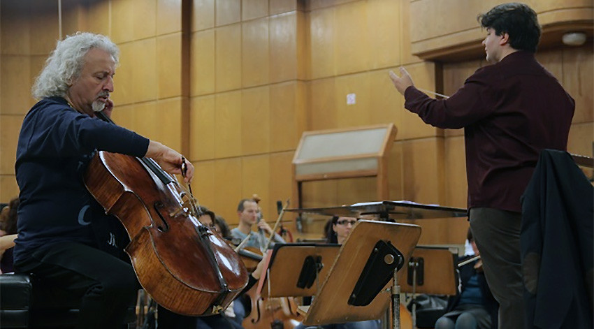 Миша Мајски и Александар Земцов са Симфонијским оркестром БНР