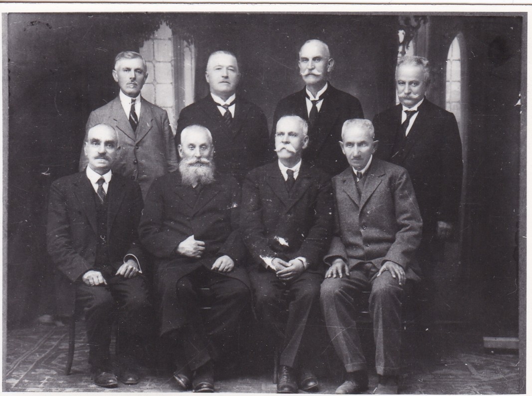 Георги Кандиларов и Божил Райнов (в средата) са първите директори на Солунската гимназия