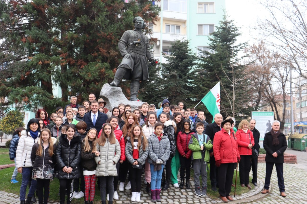 Честване на 178 години от рождението на Капитан Петко в Хасково