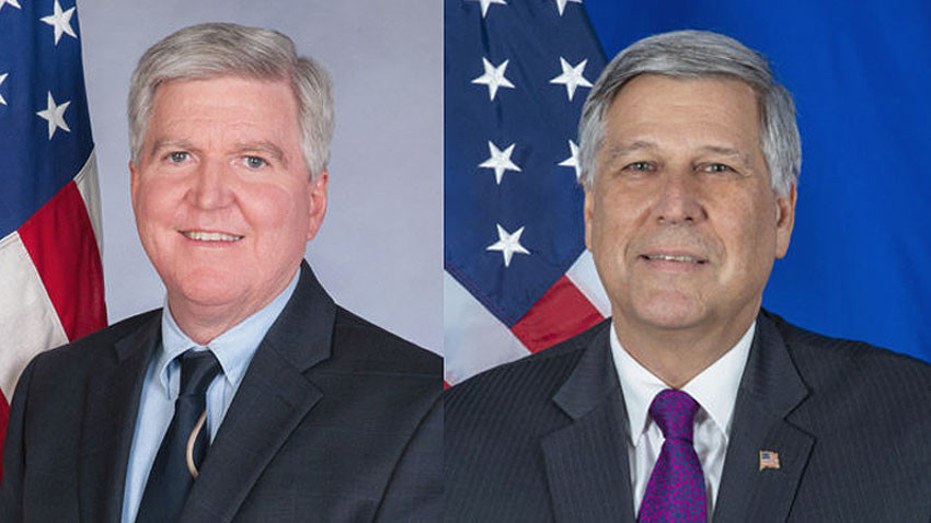 Ambasadori Kyle Scott dhe Philip Kosnett / Foto:  xk.usembassy.gov
