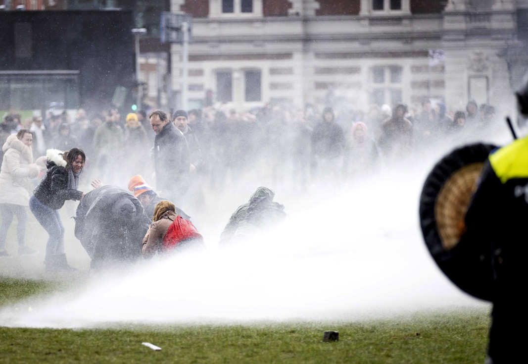 Протестът в Амстердам - 17 януари 2021г.