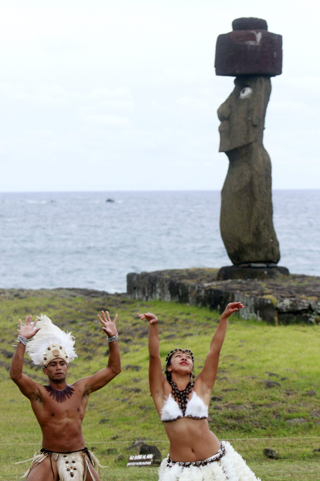 Американски археолози установиха че древните жители на Великденския остров открили