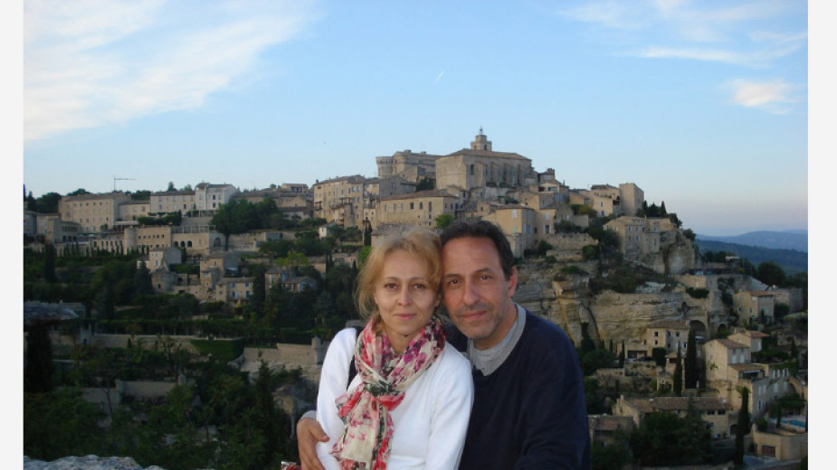 Робин Кафалиев със съпругата си Ренета Викторова в Люберон, Франция