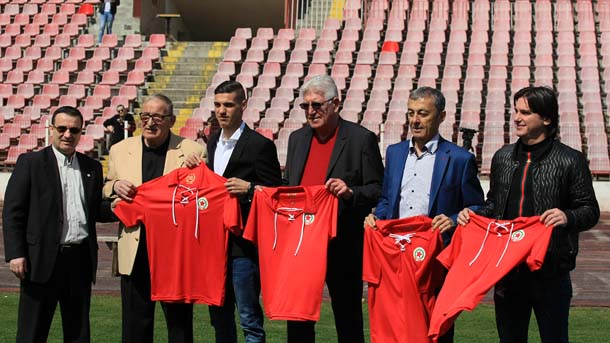 Ръководството на ЦСКА София представи екипите с които червените ще излязат