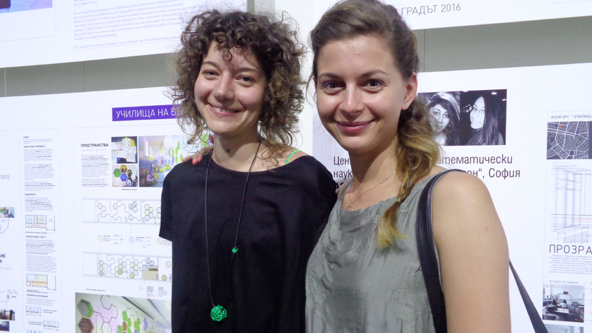 Мария Стайнова (в ляво) и Виолетка Славова