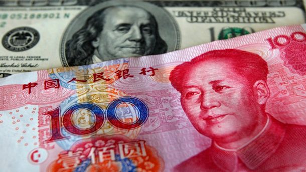 Чуждестранните валутни резерви на Китай през април се понижиха по силно