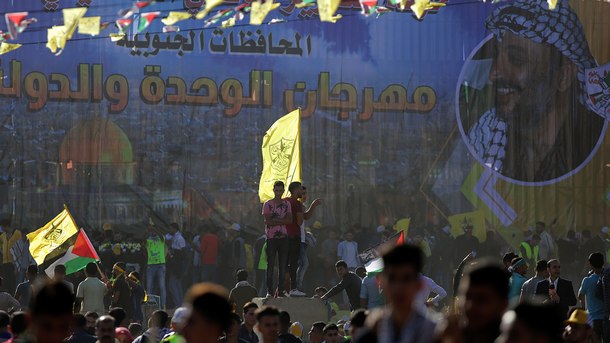 Близо 100 хиляди палестинци се събраха на възпоменателна церемония в