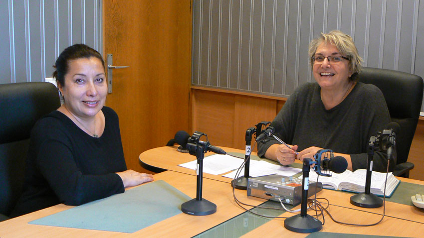 Дарина Такова (вляво) и Светлана Димитрова в студиото на предаването.          Снимка: Кирчо Стоичков