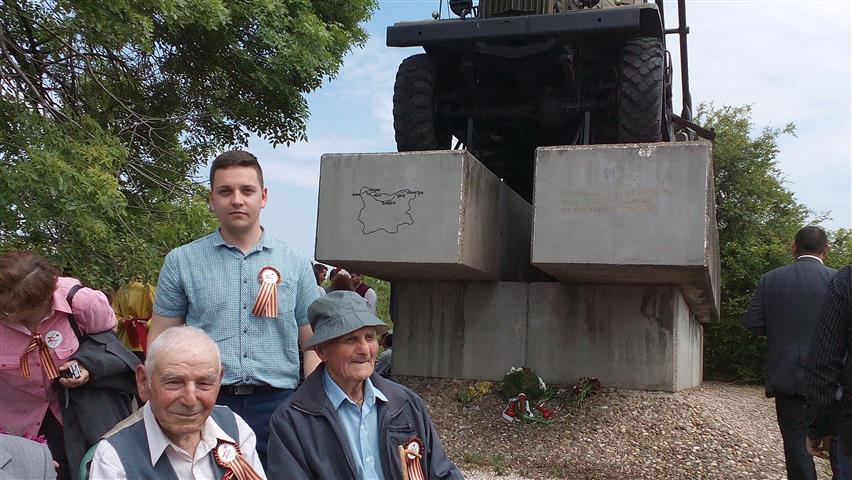 Егор Глазунов с ветерани от Втората световна война