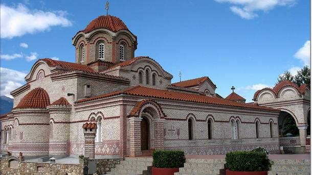 Гръцката църква обяви свещена война на правителството и депутататите след