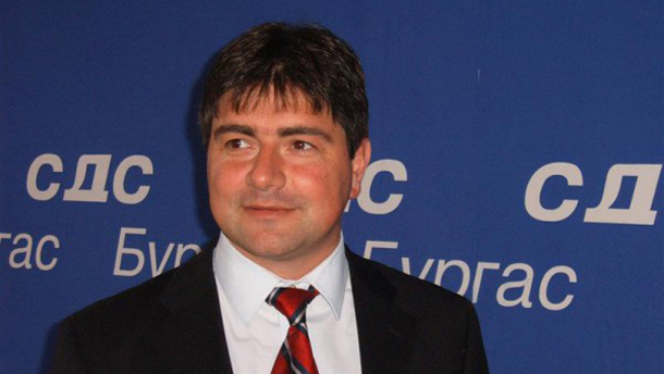 Костадин Марков се отказа от заместник-председателския пост в СДС, след