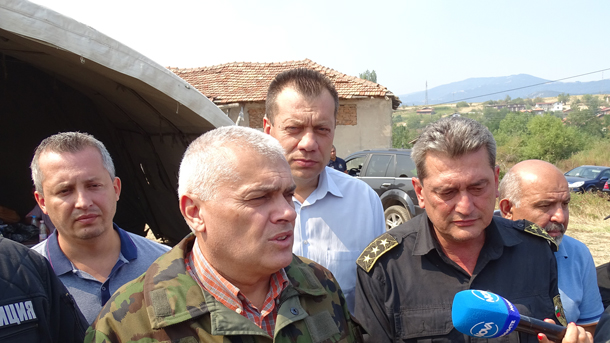 Особен акцент поставят гръцките медии на посещението на българския министър