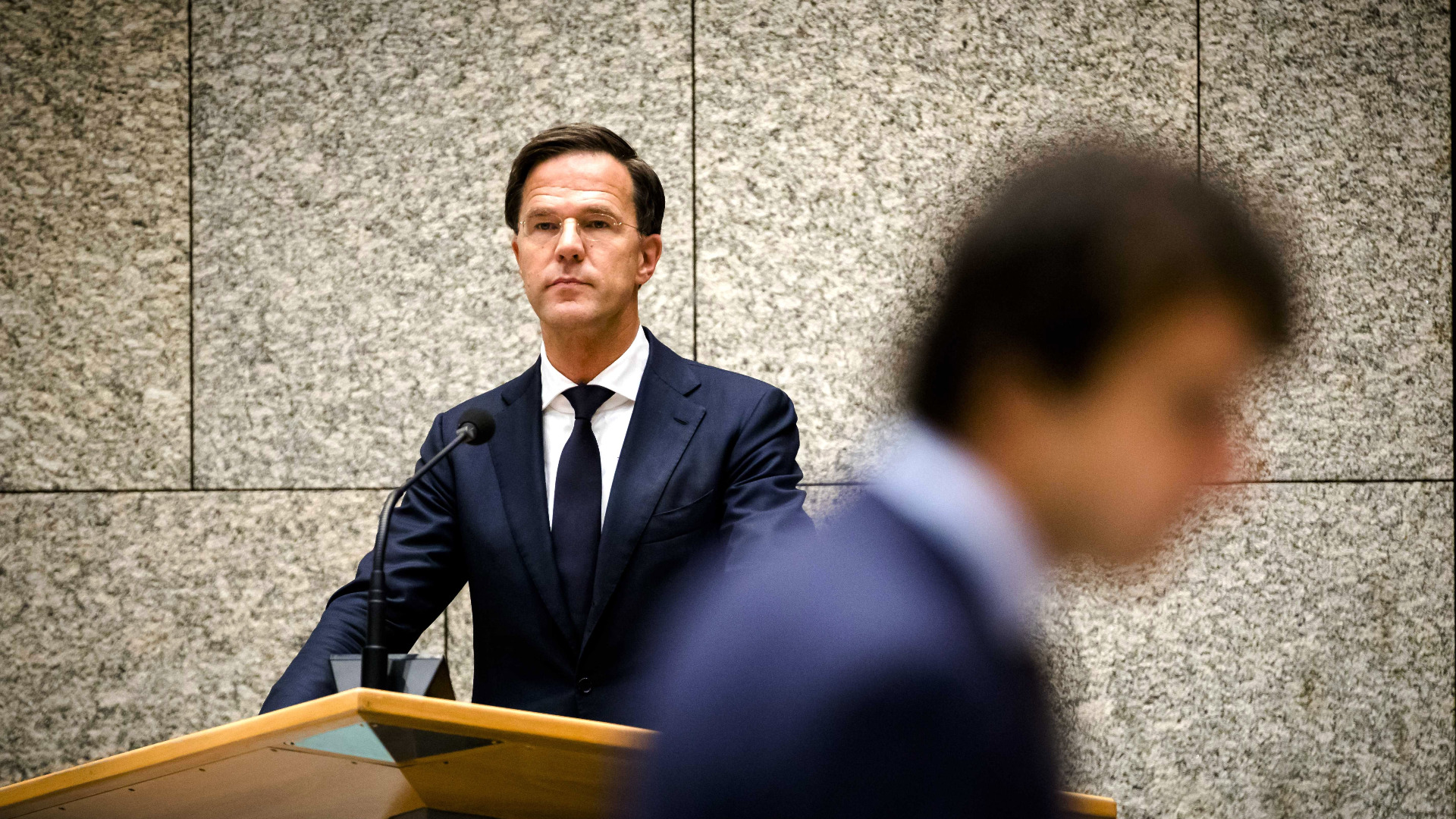 Холандските депутати отхвърлиха с голямо мнозинство вот на недоверие срещу
