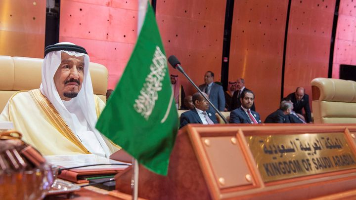 Саудитският крал Салман откри днес среща на върха на Арабската