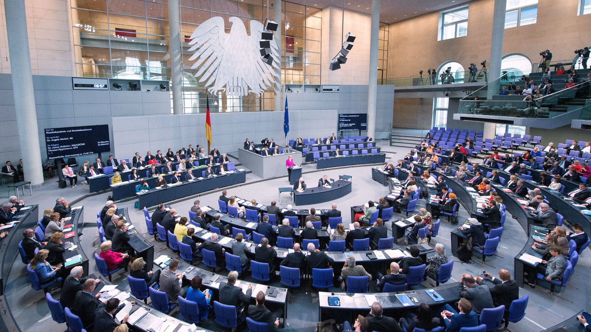 Днес германският Бундестаг се събира за първи път след парламентарните
