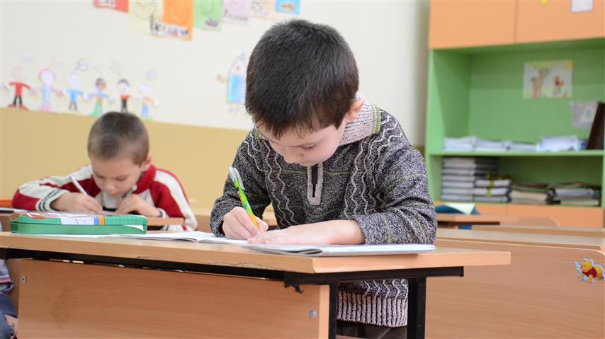 Учители ученици и родители от Природо математическата гимназия в Ловеч поискаха